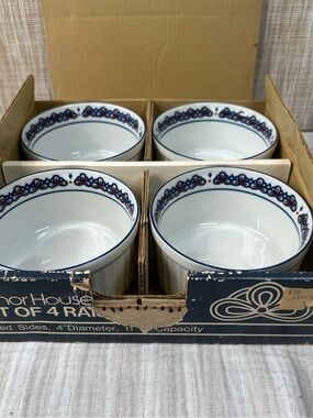 Vintage Manor House Set of 4 Ramekins Blue Red Pattern Fluted Sides NIB NOS